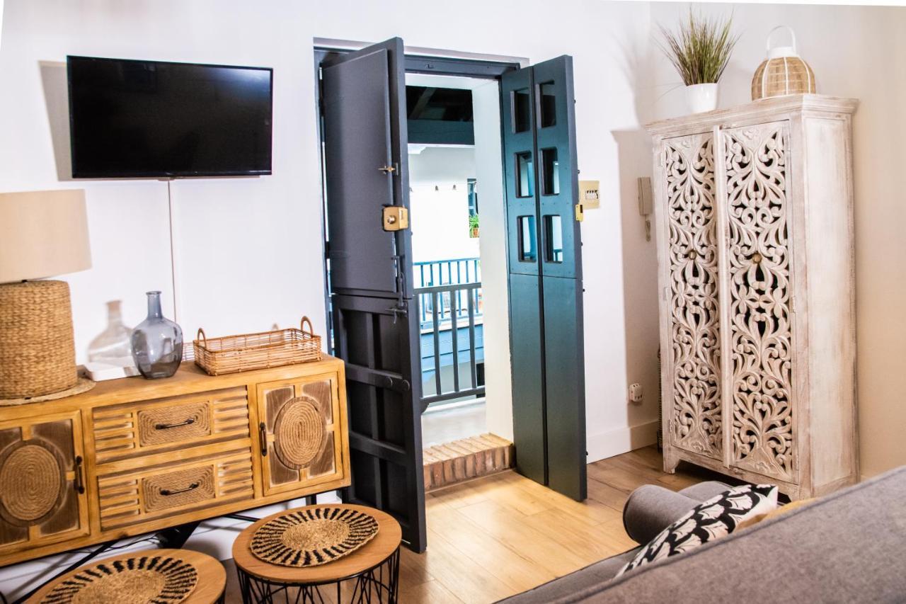New Apartment In Traditional Building Of The XVI Century เซบีญา ภายนอก รูปภาพ